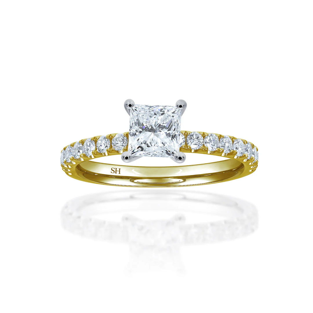 4-Claw Princess Cut Timeless Engagement Ring with Pavé-Set Band - W0807