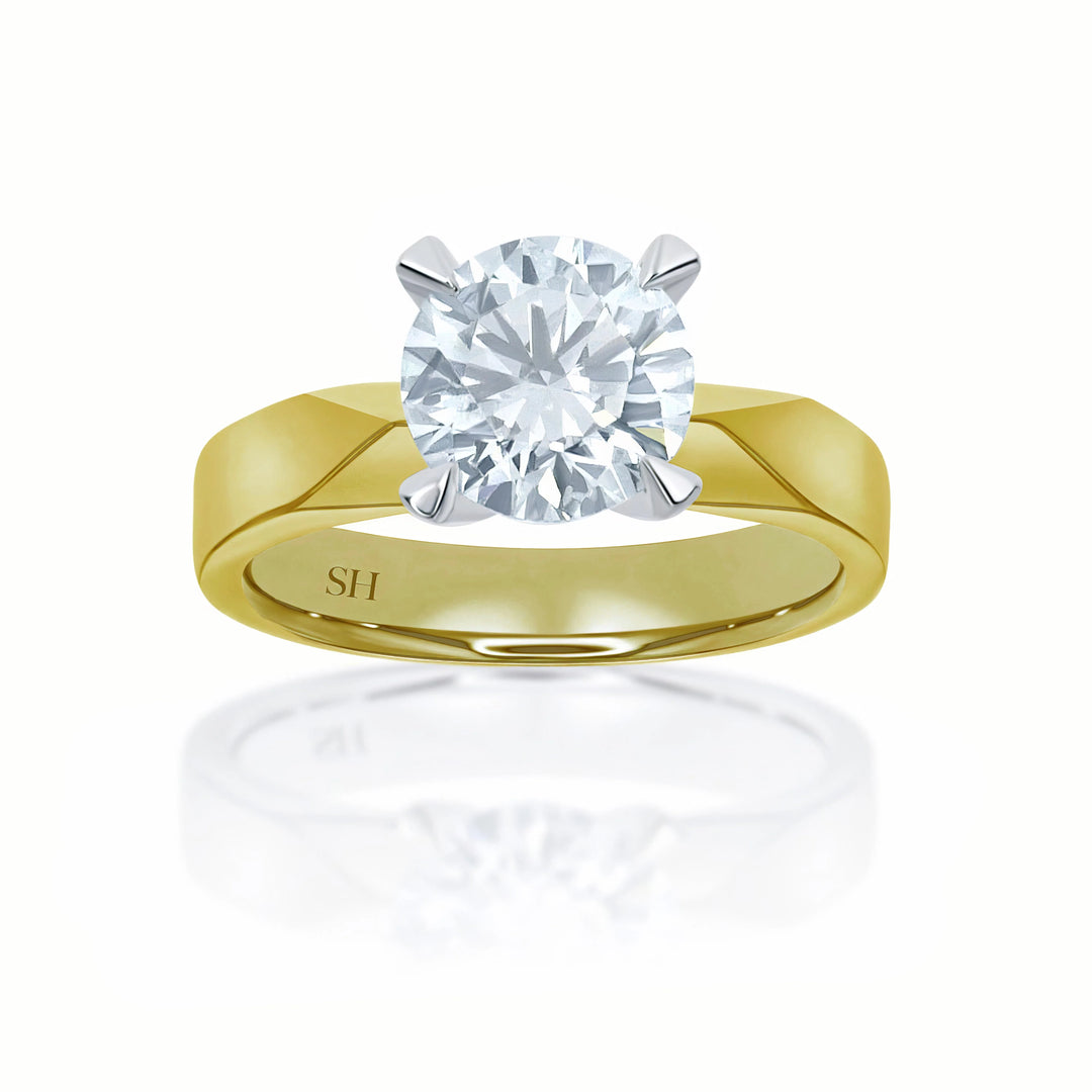 Classic solitaire engagement ring with high 4-Claw setting - W0011
