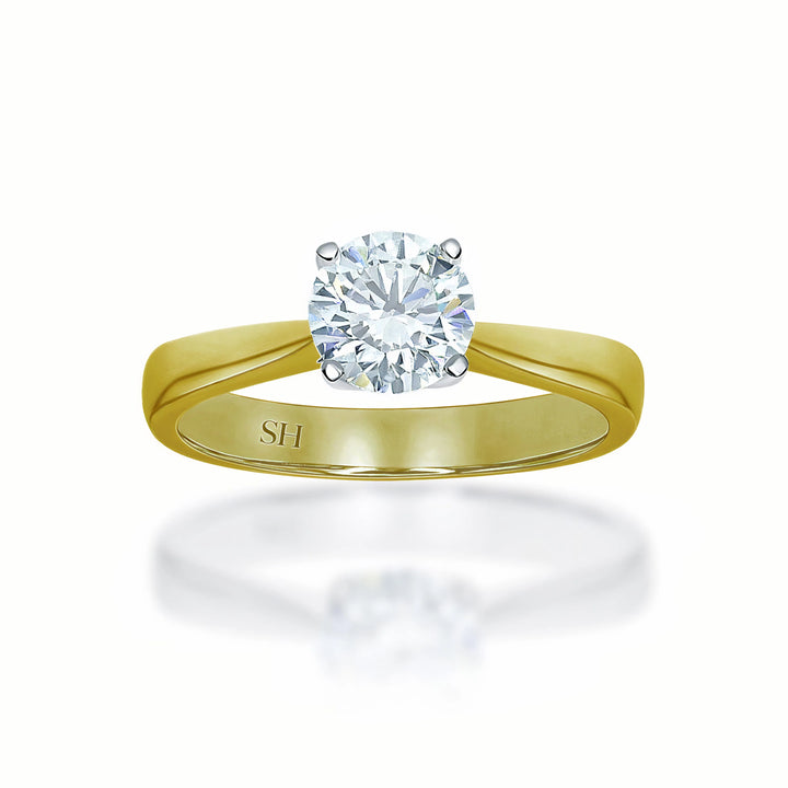 Minimalistic 4-Claw solitaire engagement ring - W0009