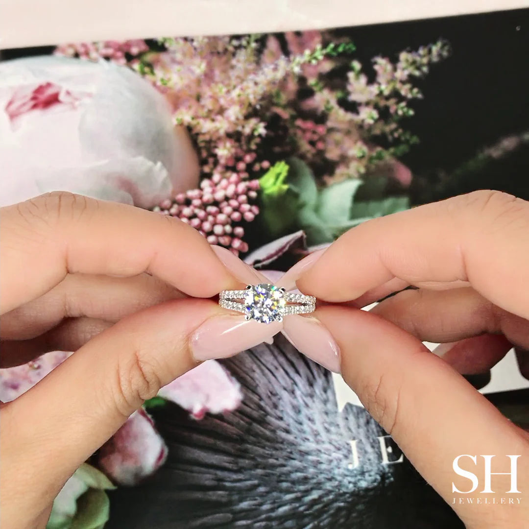 Classic 4-Claw engagement ring with split pavé set diamond band - W0030