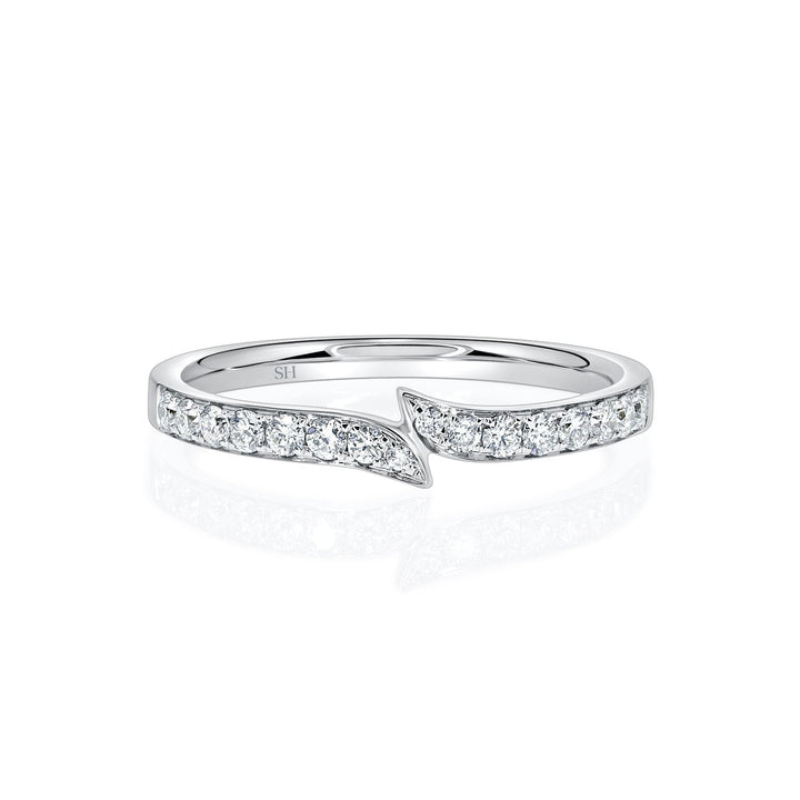 Pictured with 0.25ct total carat weight|thumb_caption: 0.25ct total carat weight|thumb_group:1|grid_preview:true		