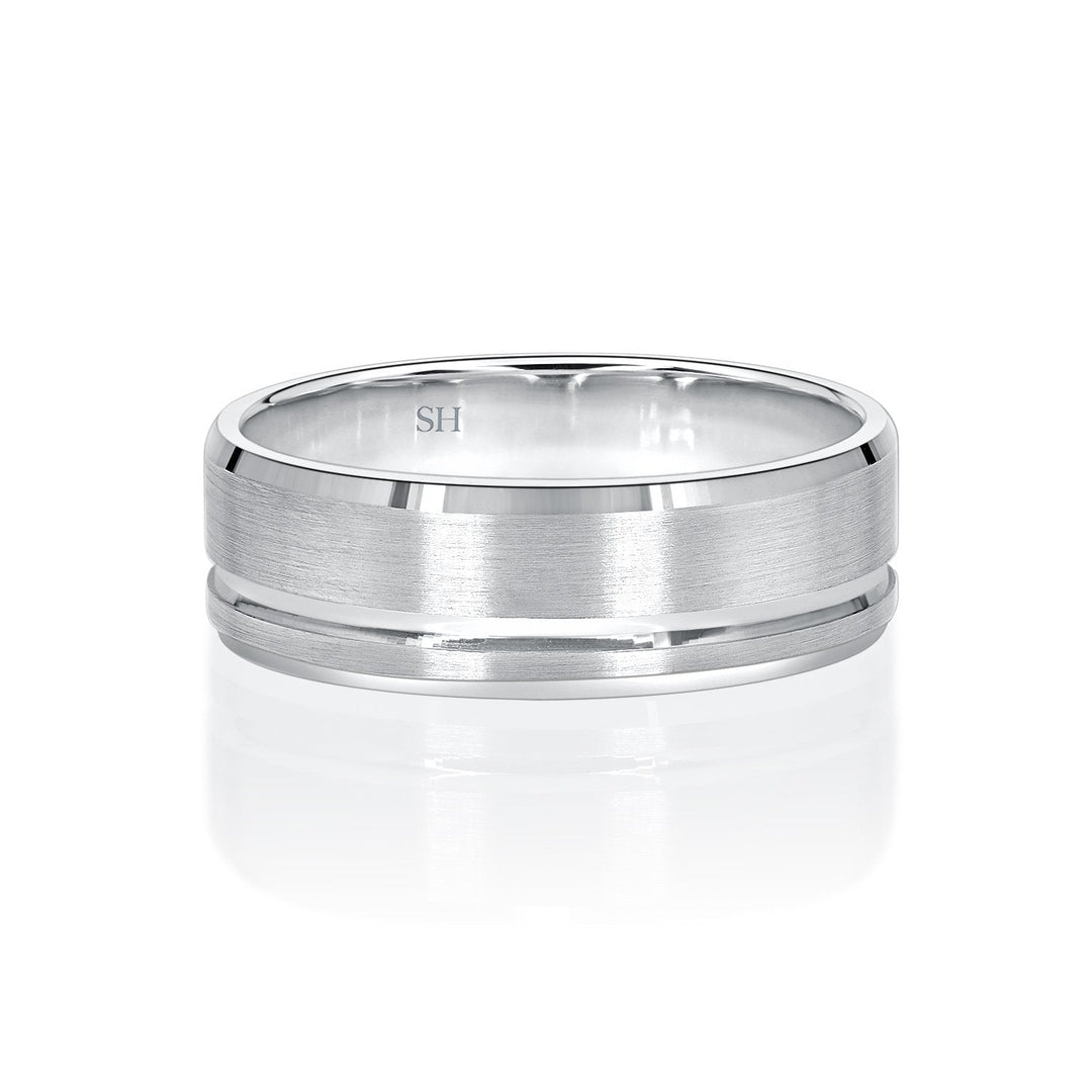 Pictured with 18k Yellow gold|thumb_caption: 18k Yellow Gold|thumb_group:1