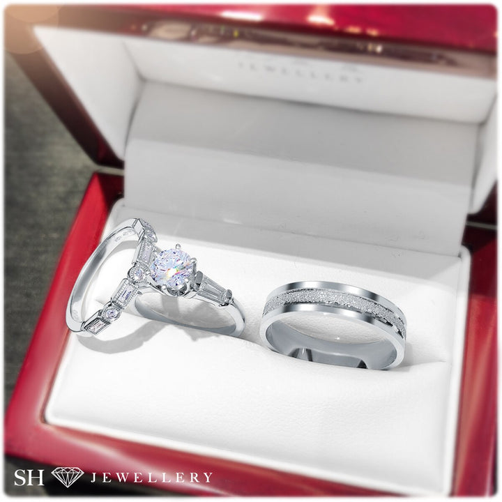 Pictured with 18k white gold|thumb_caption: 18k white gold|thumb_group:3