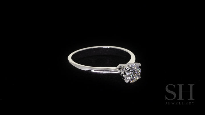 video:378sItbrEfM|video360:true|caption:Shown with 0.60ct diamond.|option:Carats=0.6 carat|thumb_caption:0.60 carat|thumb_group:2