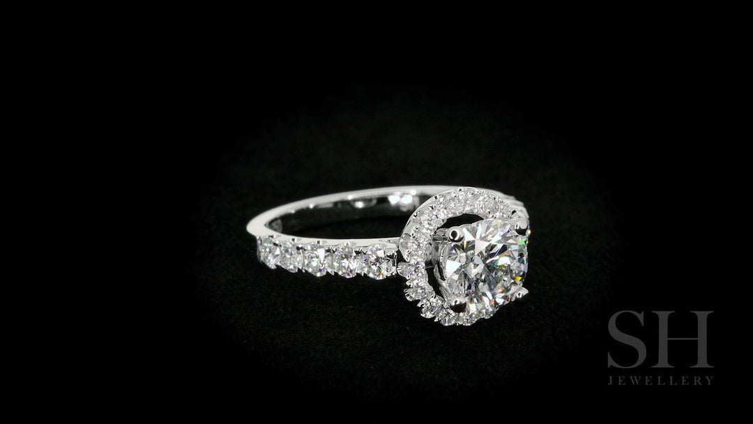 video:PXHTfE2ROpE|video360:true|caption:Shown with 1.0ct diamond.|option:Carats=1.0 carat|thumb_caption:1.0 carat|thumb_group:2