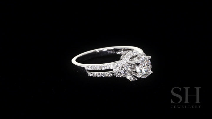 video:qUJmYG0oNtA|video360:true|caption:Shown with 0.80ct diamond.|option:Carats=0.80 carat|thumb_caption:0.80 carat|thumb_group:2