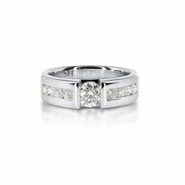 Pictured with 0.60ct diamond|thumb_caption:0.60 carat|thumb_group:1