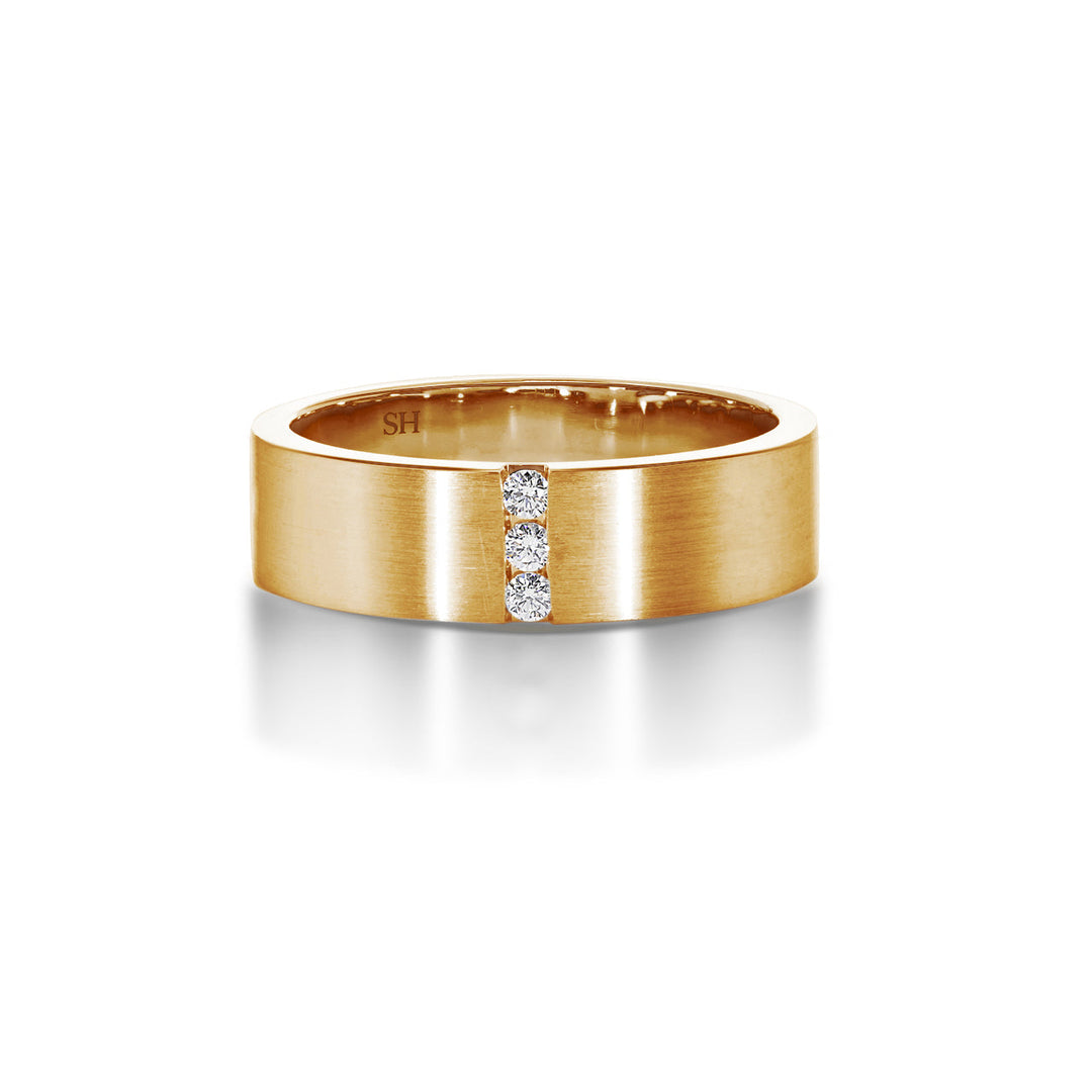 Pictured with 0.09ct diamond|thumb_caption:0.09 carat|thumb_group:1|grid_preview:true