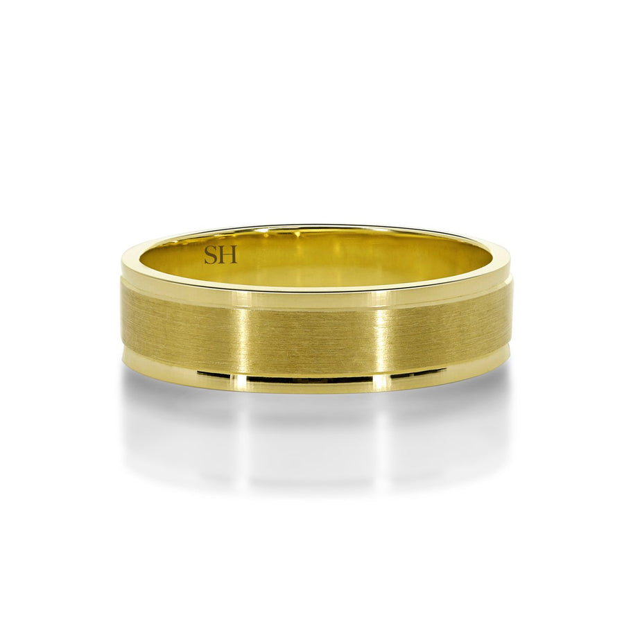 Men's yellow gold wedding band with central satin finish R12-055B-W0112. 