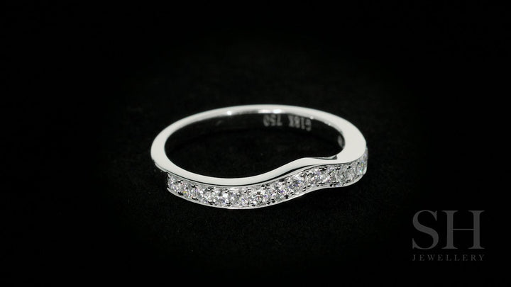 Curved Grain Set Women's Diamond Wedding Band (2.3mm) - W0182