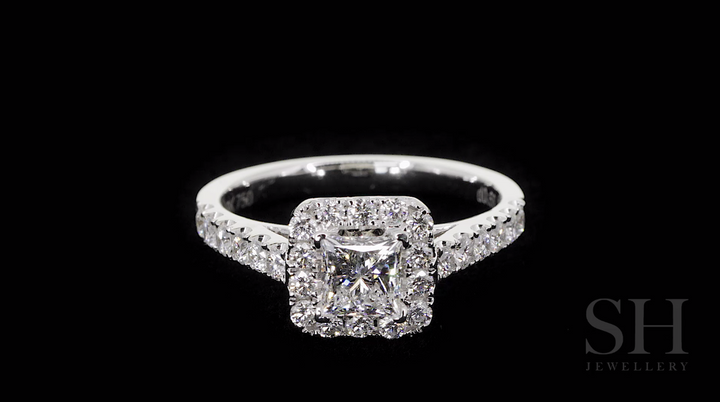 video:d3TQY78a3Rc|video360:true|caption:Shown with 0.70ct diamond.|option:Carats=0.70 carat|thumb_caption:0.70 carat|thumb_group:2