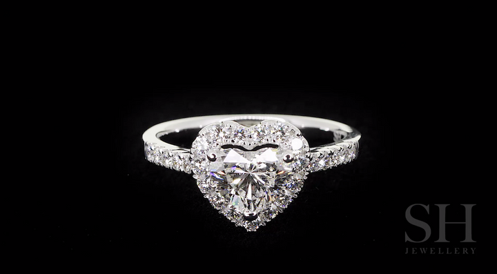 video:hYgxcjYAQkY|video360:true|caption:Shown with 1.0ct diamond.|option:Carats=1.0 carat|thumb_caption:1.0 carat|thumb_group:2