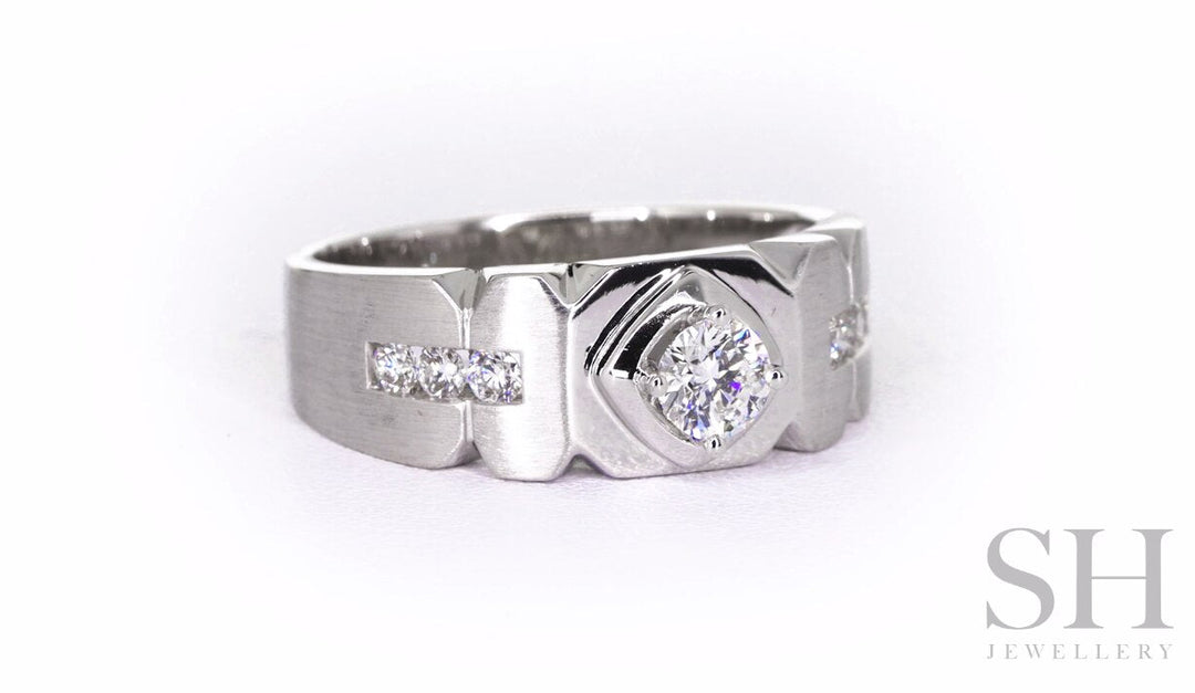 video:bOJ0H2q806g|video360:true|caption:360 Degree View.