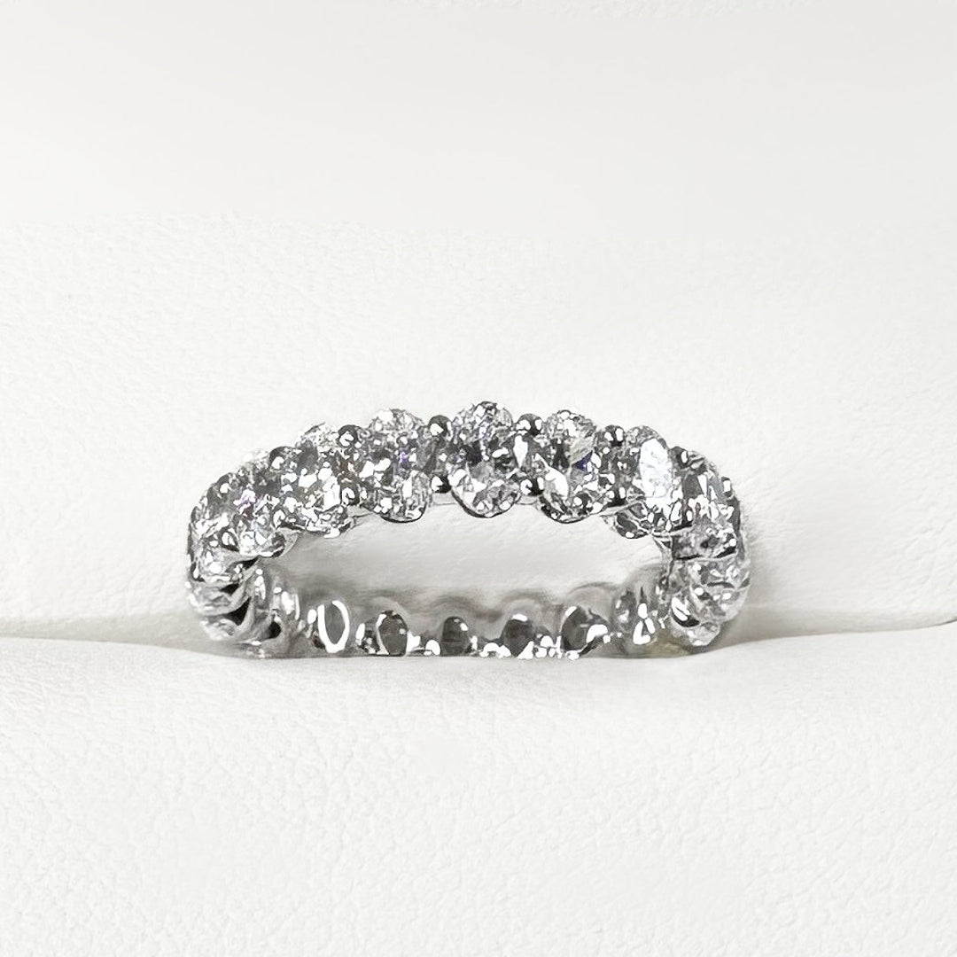 Oval Scalloped Eternity Diamond Band (4mm) - W1054