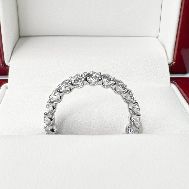 Oval Scalloped Eternity Diamond Band (4mm) - W1054