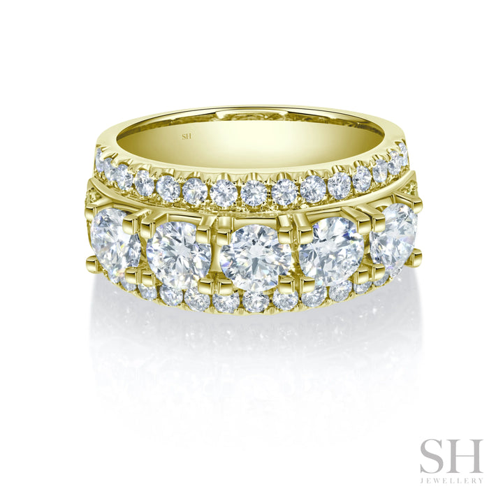 Snowcap Diamond Band (0.30ct each) - W1075