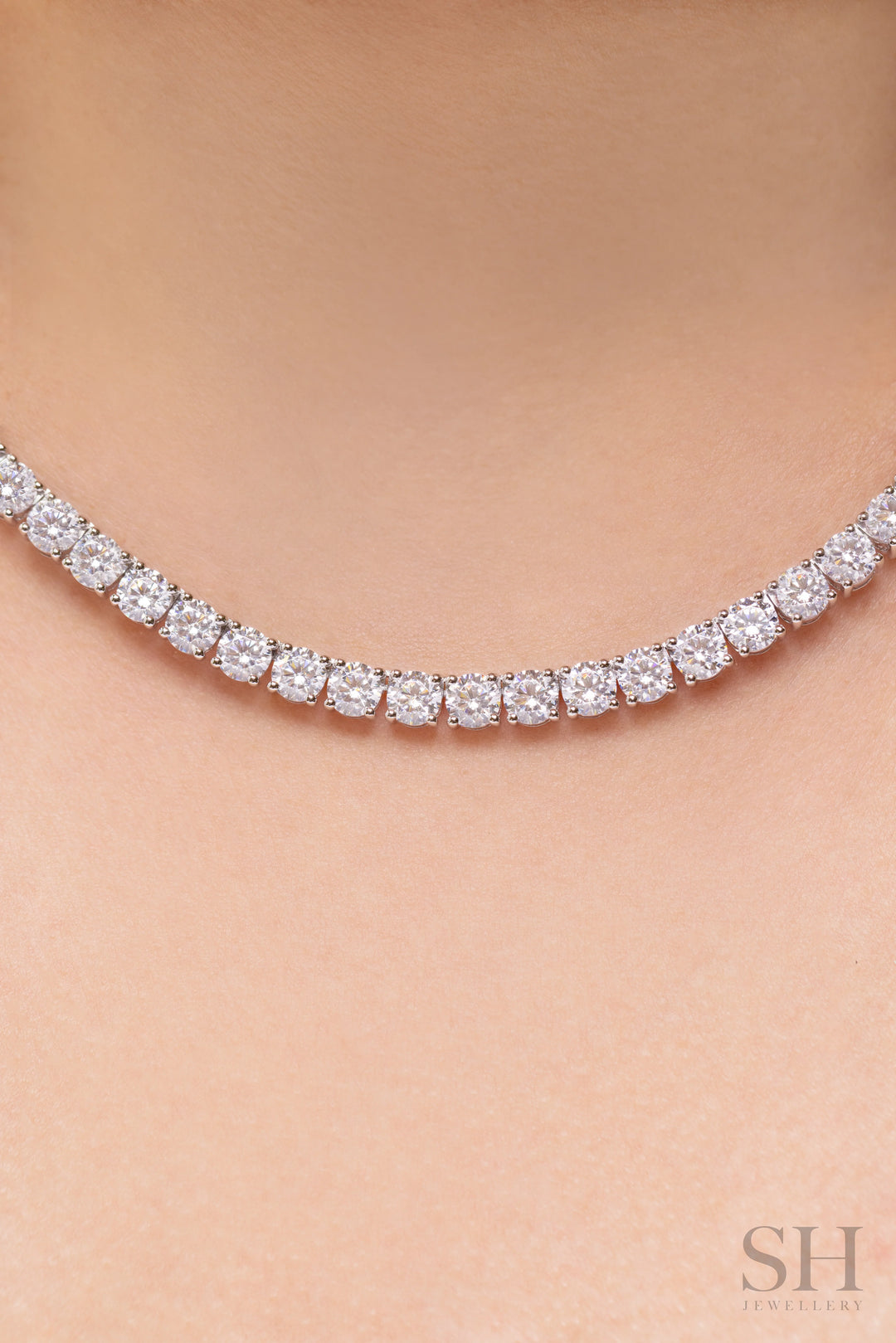 4-Claw Classic Diamond Tennis Necklace (half eternity) (21.5ct TW) (40cm/15.7in) - W1122