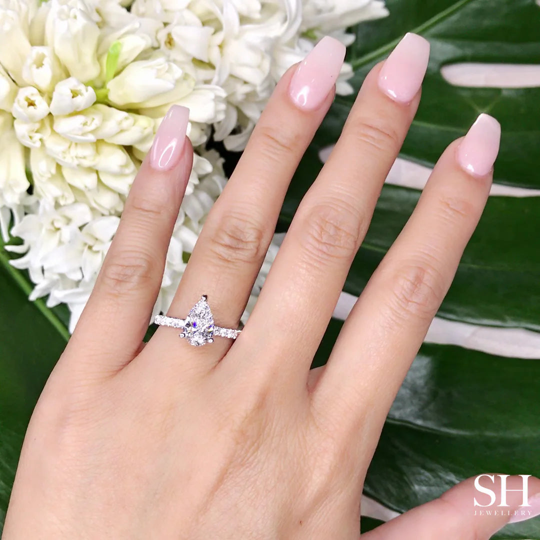 3-Claw Pear-Shaped Timeless Engagement Ring with 2.1mm Pavé-Set Band - W0801