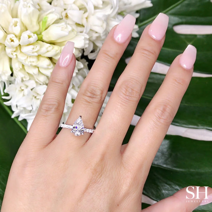 3-Claw Pear-Shaped Timeless Engagement Ring with 2.1mm Pavé-Set Band - W0801