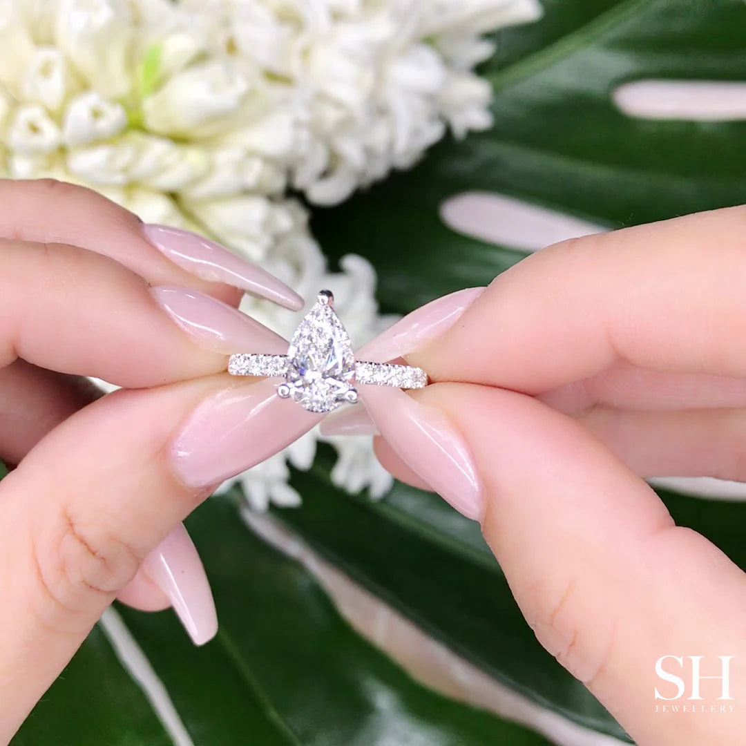 3-Claw Pear-Shaped Timeless Engagement Ring with 2.1mm Pavé-Set Band - W0801