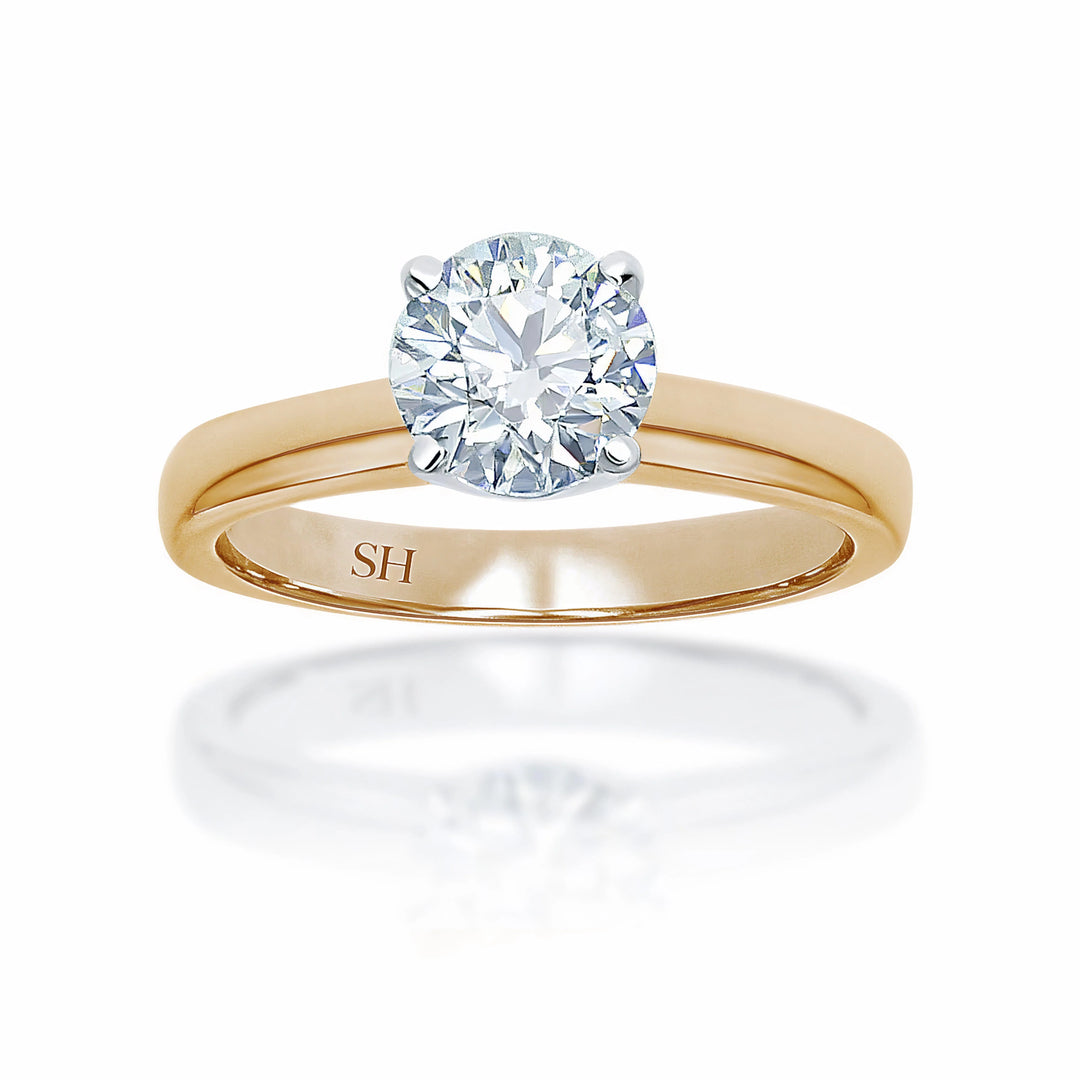 Classic 4-Claw solitaire engagement ring - W0005