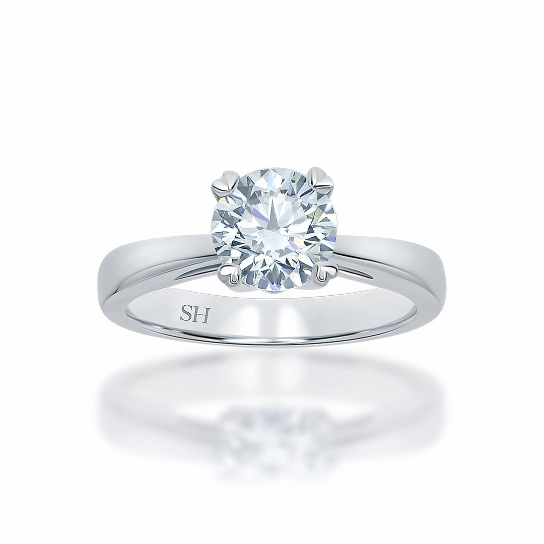 4-Claw solitaire engagement ring with heart shaped prong tips - W0001