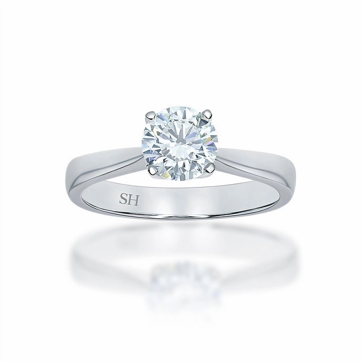 Minimalistic 4-Claw solitaire engagement ring - W0009