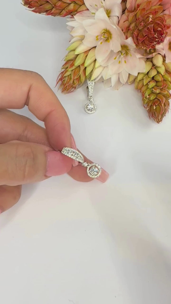 V-Arc Classic Halo (0.30ct centre) - W1284